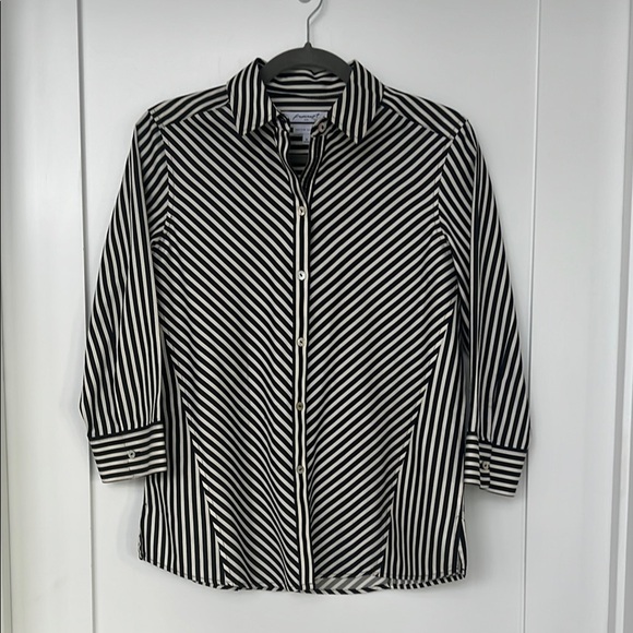 Foxcroft Black and White Button Down Shirt with Diagonal Stripes - Picture 6 of 6
